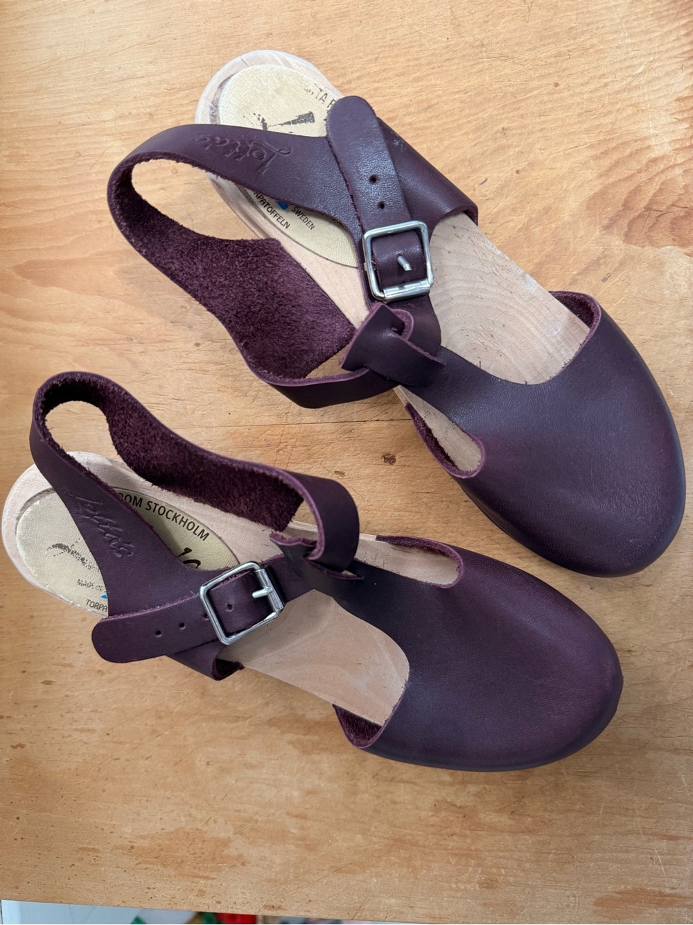 Lotta From Stockholm, Burgundy Leather T-Strap Clog Sandals, sz 38 (US 7.5)